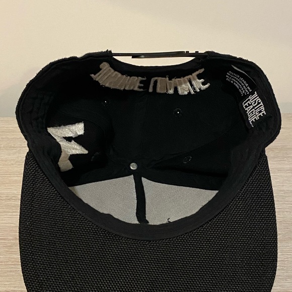 Justice League Wayne Aerospace Hat/Cap - Picture 5 of 6